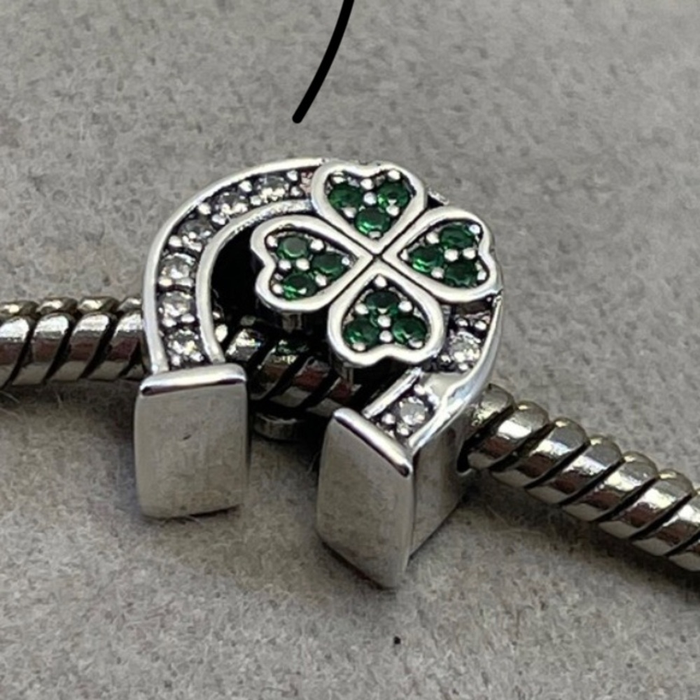 Pandora type pendant charms in S925 sterling silver Charm adaptable to other